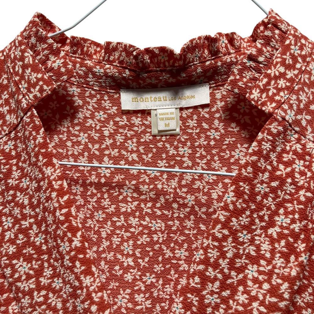 Monteau Top Women’s Sz Med Orange Floral V-Neck Faux Wrap Short Flutter - Picture 7 of 10